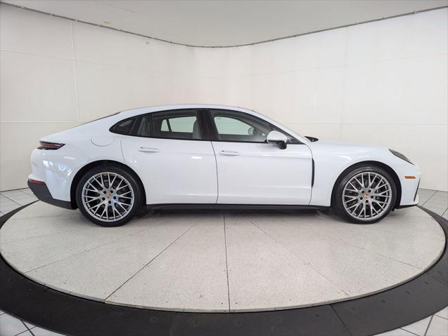 2026 Porsche Panamera 4