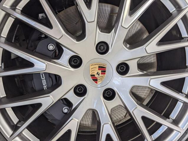2026 Porsche Panamera 4