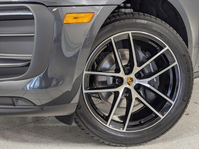 2026 Porsche Macan Unknown