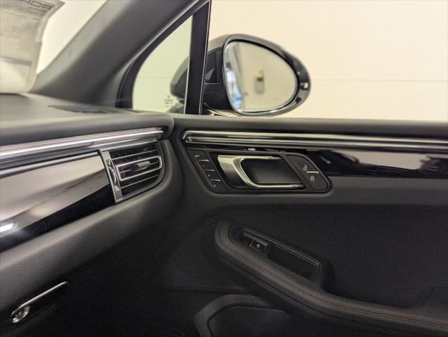 2026 Porsche Macan Unknown