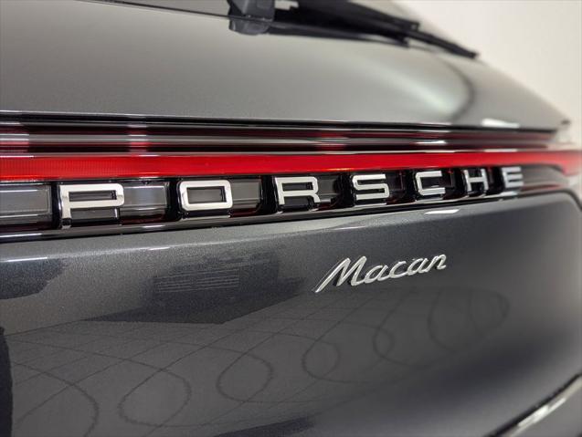 2026 Porsche Macan Unknown