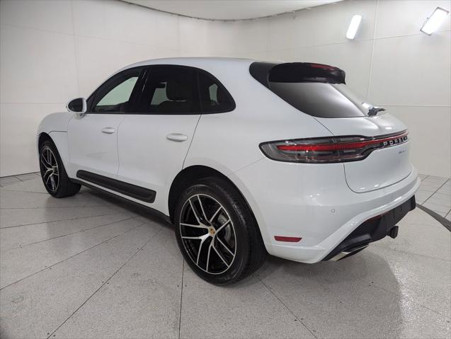 2026 Porsche Macan Unknown