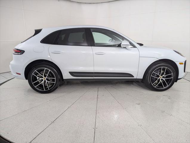 2026 Porsche Macan Unknown
