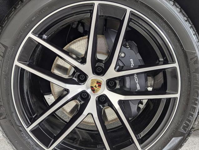 2026 Porsche Macan Unknown