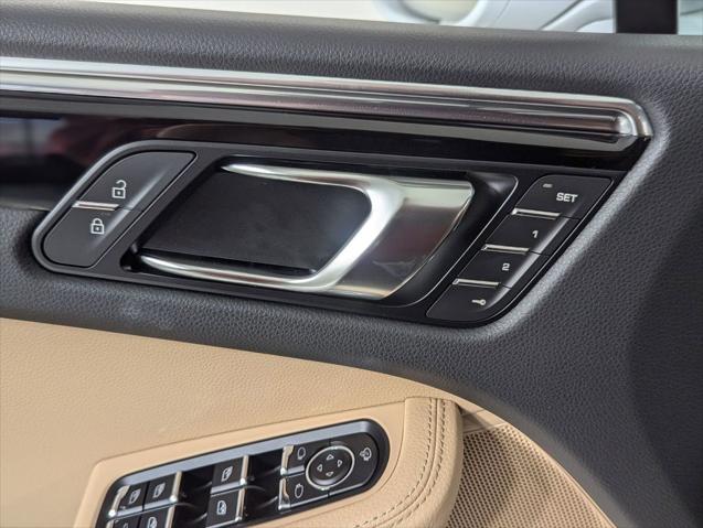 2026 Porsche Macan Unknown