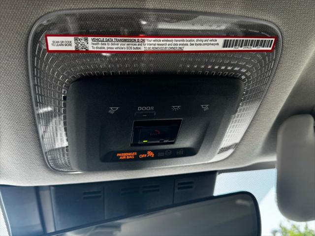 2026 Toyota Prius Plug-In SE