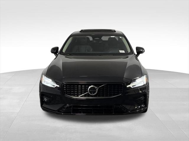 2025 Volvo S60 B5 Plus
