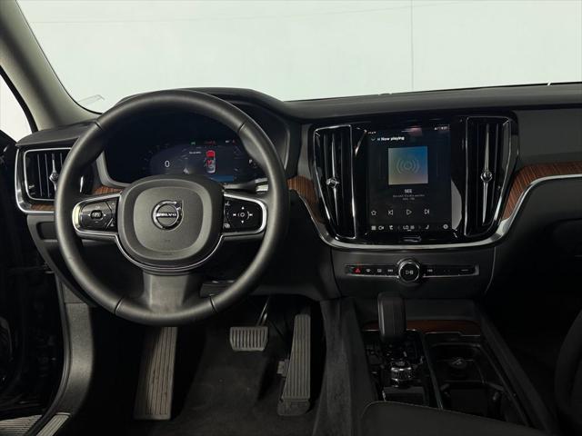 2025 Volvo S60 B5 Plus