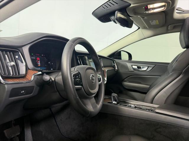2025 Volvo S60 B5 Plus