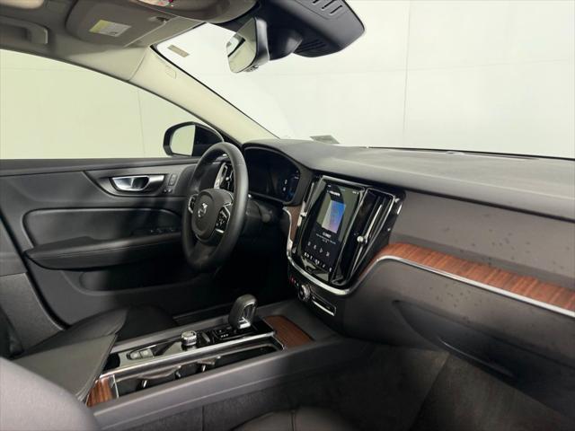 2025 Volvo S60 B5 Plus