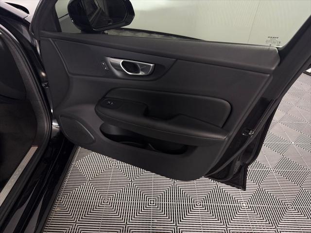 2025 Volvo S60 B5 Plus