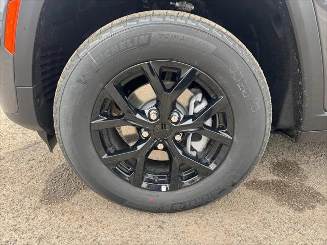 2026 Jeep Grand Cherokee Altitude 4x4