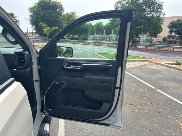2026 Chevrolet Silverado 1500 4WD Crew Cab Short Bed RST