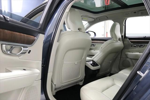 2022 Volvo V90 Cross Country B6