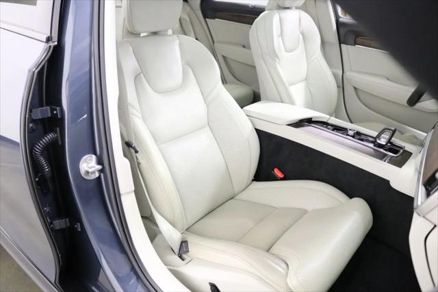 2022 Volvo V90 Cross Country B6