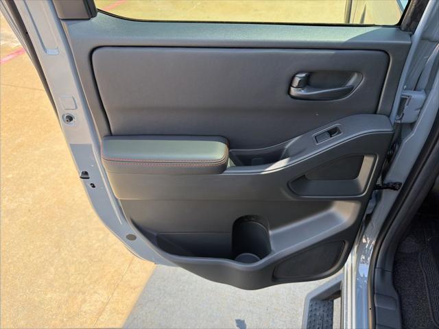 2026 Nissan Frontier Crew Cab PRO-4X 4x4
