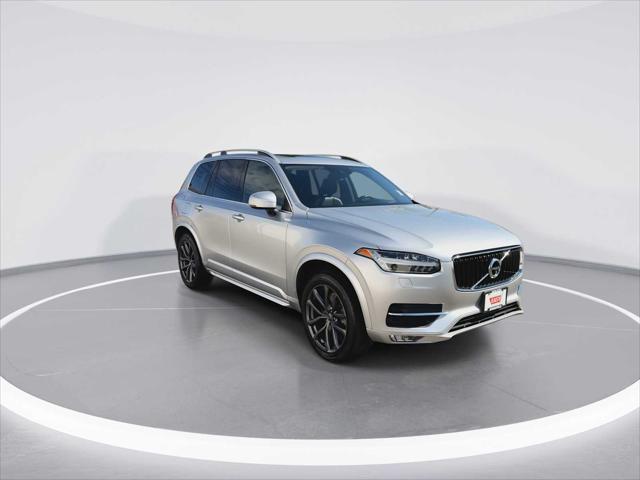 2017 Volvo XC90 T6 Momentum