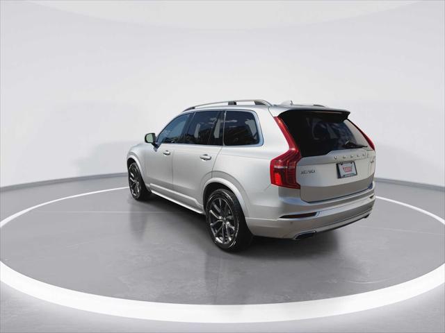 2017 Volvo XC90 T6 Momentum