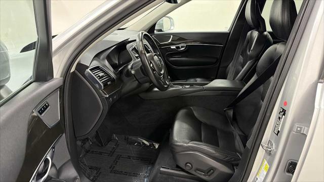 2017 Volvo XC90 T6 Momentum