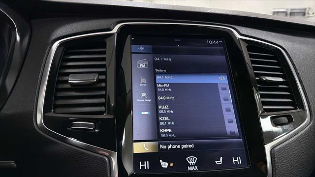 2017 Volvo XC90 T6 Momentum