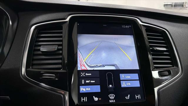 2017 Volvo XC90 T6 Momentum