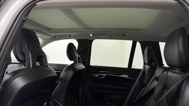 2017 Volvo XC90 T6 Momentum