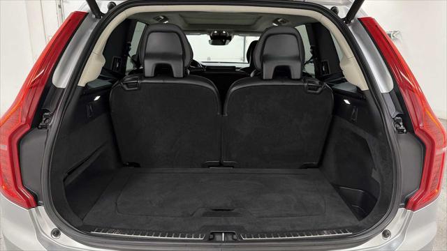 2017 Volvo XC90 T6 Momentum
