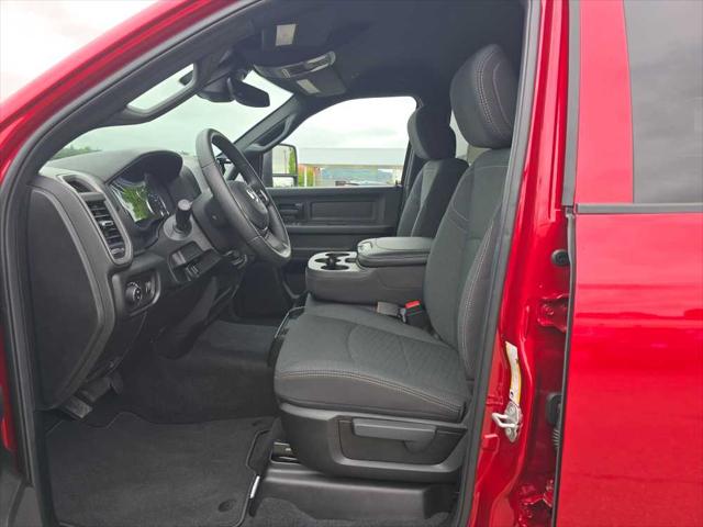 2026 Ram 3500 Tradesman Crew Cab 4x4 8' Box