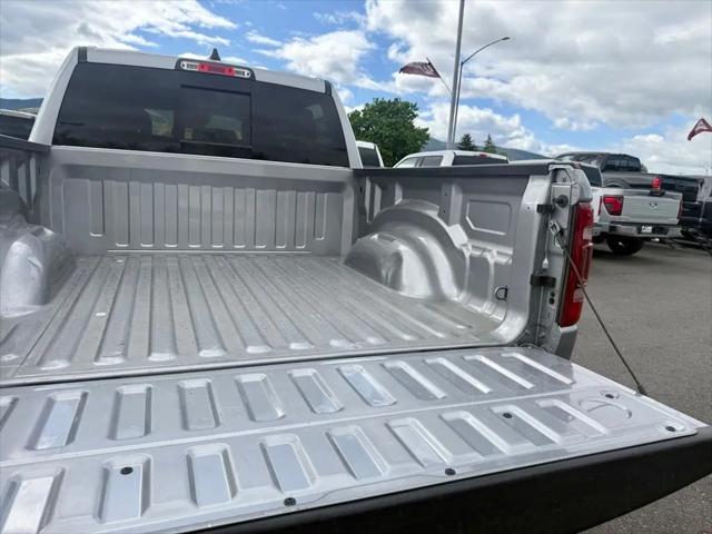 2022 Ram 1500 Laramie Crew Cab 4x4 5'7" Box
