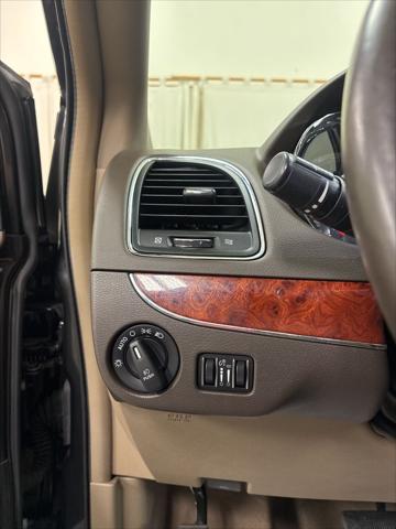 2014 Chrysler Town & Country Touring-L