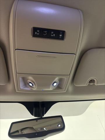 2014 Chrysler Town & Country Touring-L