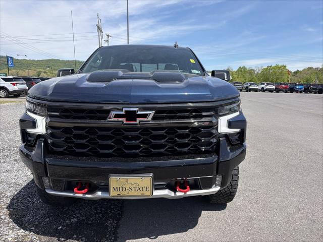 2023 Chevrolet Silverado 1500 4WD Crew Cab Short Bed ZR2 2023 Chevrolet Silverado 1500 4WD Crew Cab Short Bed ZR2