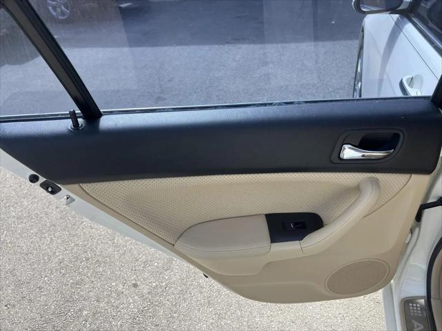 2004 Acura TSX Base