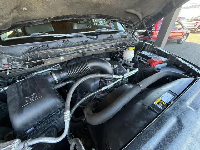 2017 Ram 1500 Laramie Crew Cab 4x4 64 Box