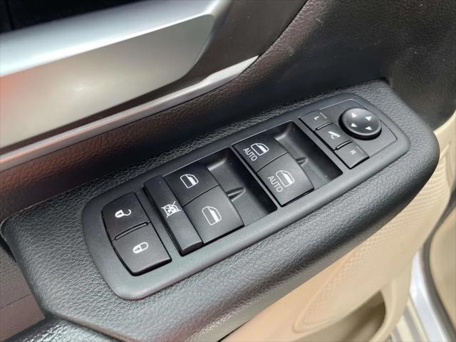 2020 Ram 1500 Big Horn Crew Cab 4x4 5'7" Box