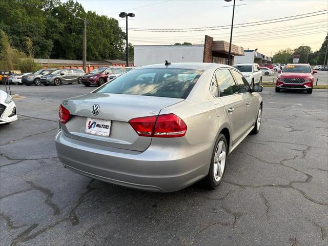 2013 Volkswagen Passat 2.5L SE