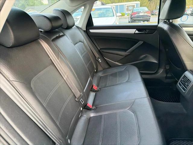 2013 Volkswagen Passat 2.5L SE