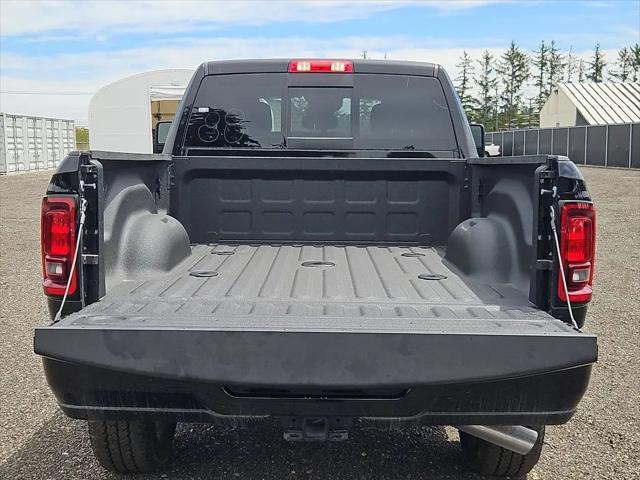 2026 Ram 2500 Black Express Crew Cab 4x4 64 Box