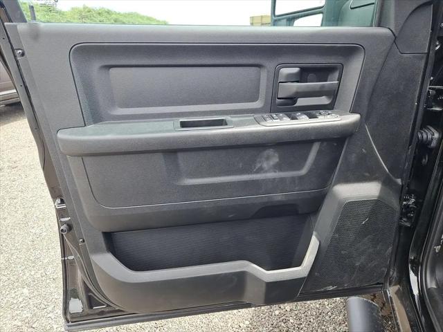 2026 Ram 2500 Black Express Crew Cab 4x4 64 Box