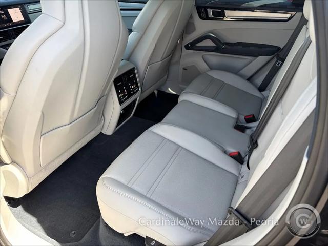 2022 Porsche Cayenne S Platinum Edition
