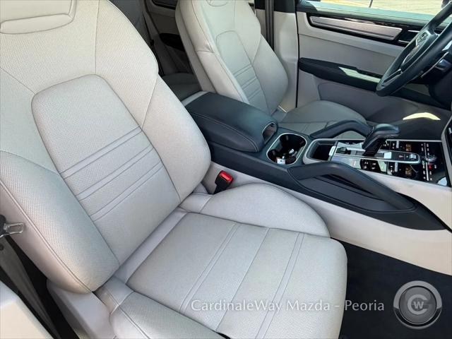 2022 Porsche Cayenne S Platinum Edition