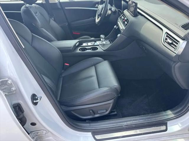 2025 Genesis G70 2.5T RWD