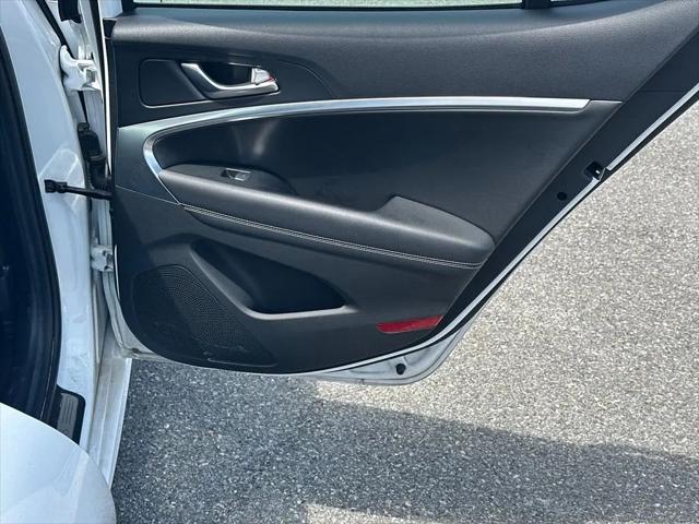 2025 Genesis G70 2.5T RWD