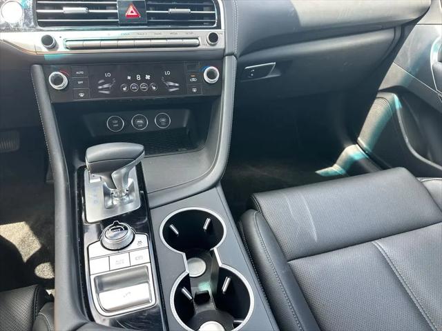 2025 Genesis G70 2.5T RWD