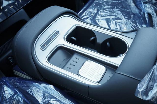 2026 Hyundai Palisade Hybrid SEL Premium 8P