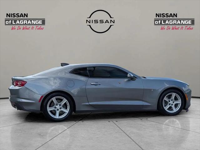2022 Chevrolet Camaro RWD Coupe 2LT