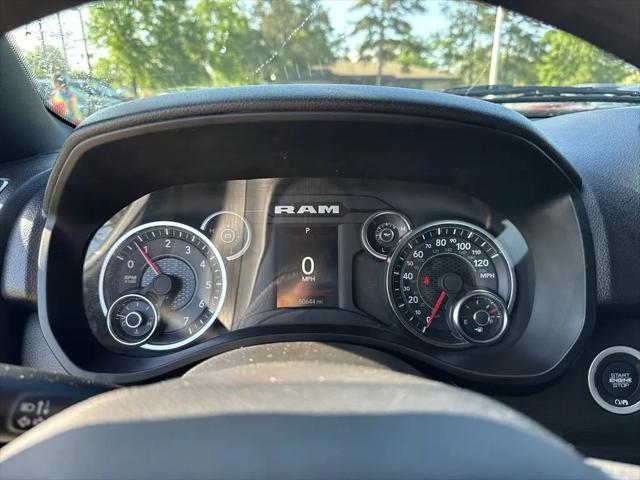 2025 Ram 1500 Big Horn Crew Cab 4x4 5'7" Box