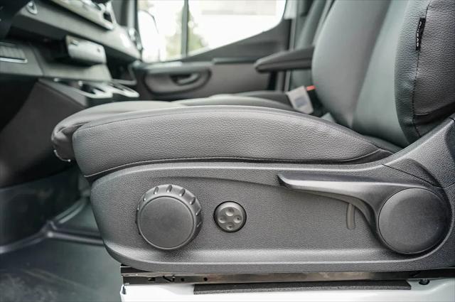 2026 Mercedes-Benz Sprinter 2500 Standard Roof 4-Cyl Diesel HO