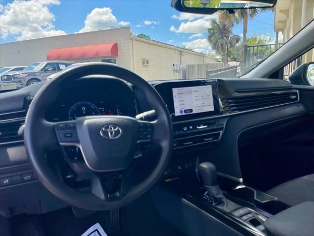 2025 Toyota Camry LE
