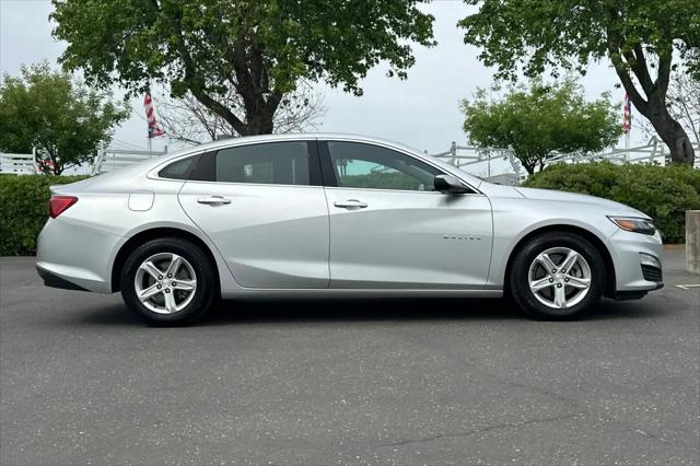 2022 Chevrolet Malibu FWD 1FL